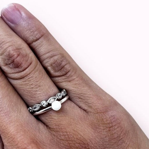 Ciclo Dainty Ring