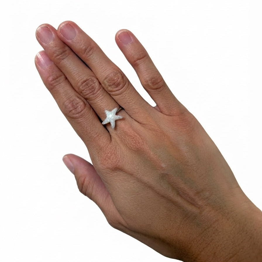 "Solo Leche Collection" Solo Estrella Adjustable Ring