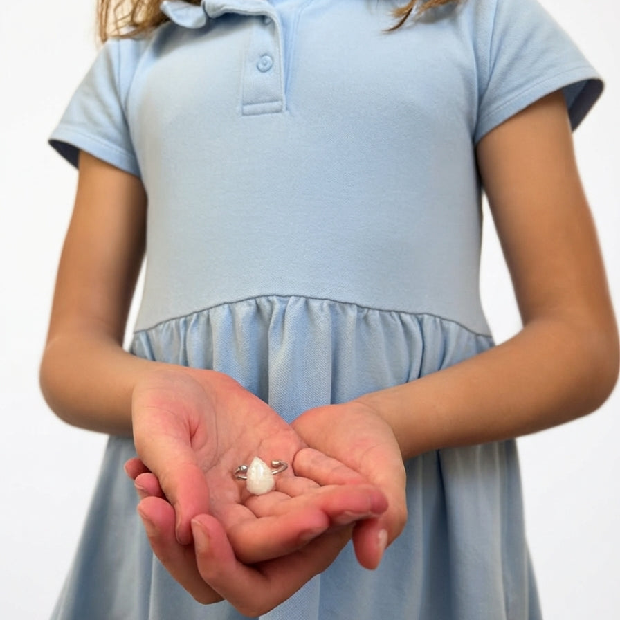 "Solo Leche Collection" Solo Gota Adjustable Ring