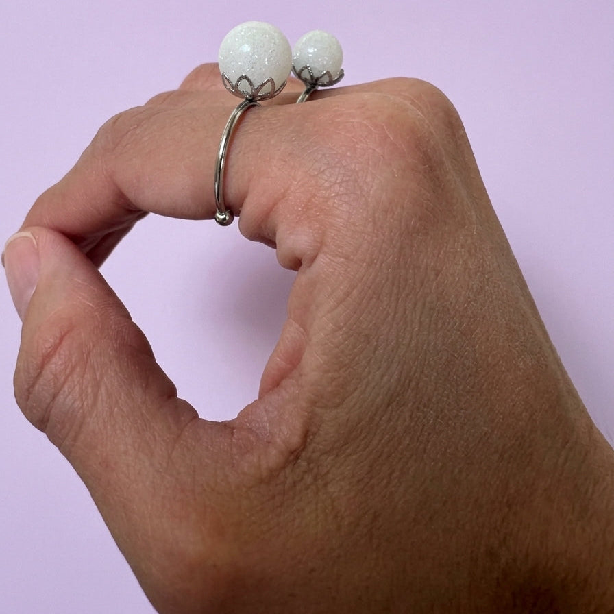 "Solo Leche Collection" Solo Perla Adjustable Ring